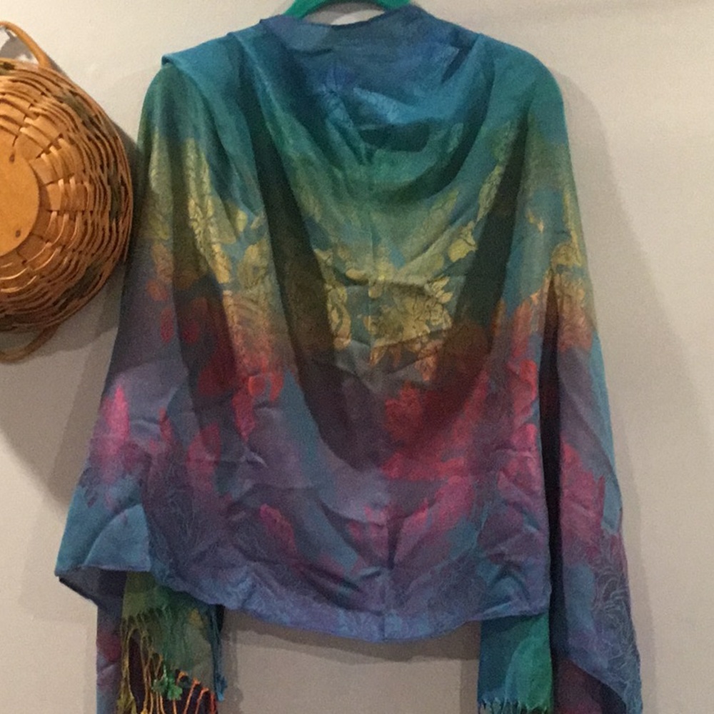 NWT scarf
